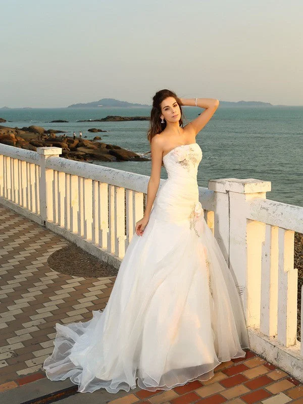 Ball Gown Strapless Hand-Made Flower Sleeveless Long Satin Beach Wedding Dresses TPP0006336 Romantic Lace Dress