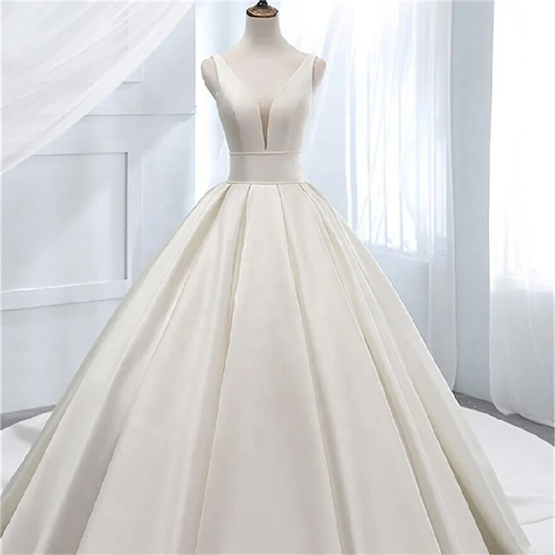 Custom Made V-Neck Sleeveless Ball Gown Wedding Dress Simple Satin Bridal Gown With Tail Off-shoulder Gown