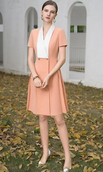 Elegant Peach Dress with Contrasting White Lapel Sleeveless unclassified dresses