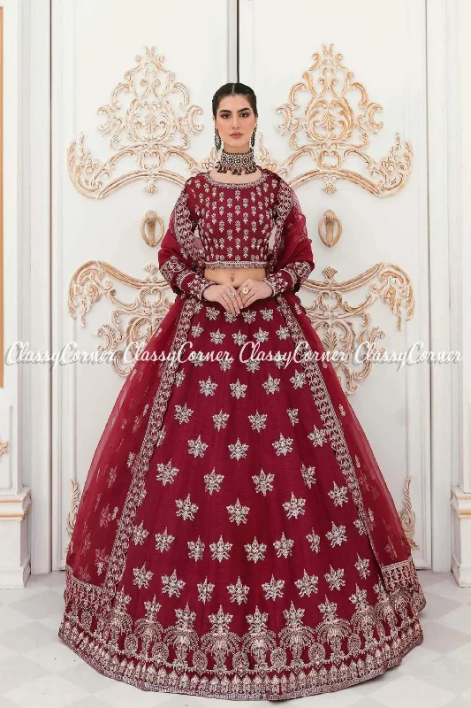 Red Raw Silk Embroidered Pakistani Lehenga Choli Elegant unclassified dresses